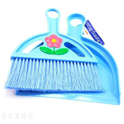 050 Fashion Product Mini Sleepwear Desktop Sweep Small Broom Dustpan Pet Cleaning Brush cleaning acessorios tool 22*18cm