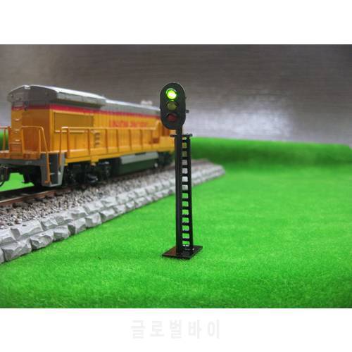 JTD04 5pcs Model Railway 1:87 3-Light Block Signals Green/Yellow/Red Traffic Signal Lights HO Scale 6.5cm 12V Led New