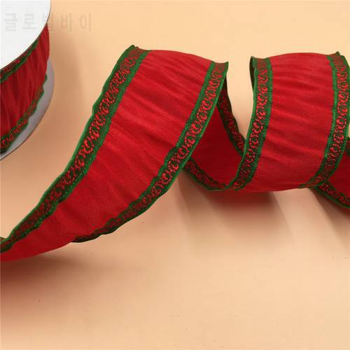 38mm X 25yards Wired Green Jacquard Edges Red Ribbon. Gift Bow,Wedding,Cake Wrap,Tree Decoration,Wreath N1069