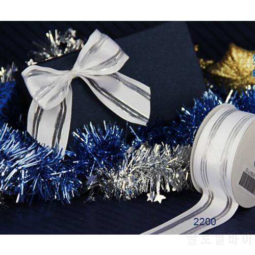 38mm X 25yards Wired White Satin Ribbon with Silver Lurex Stripes for Gift Box Wrapping N2200