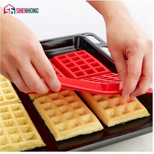 SHENHONG Waffles Cake Mold Silicone Red Oven Muffins Cake Pan 4 Cavity 5 Heart Shape Holes Waffles Moulds DIY Baking Tools
