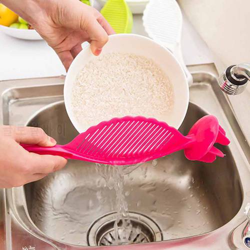 2020 New Arrival 1PCS Portable Silicone Taomee Device Strainer Easy Useful Kitchen Gadget Cooking Tools Candy Color Random