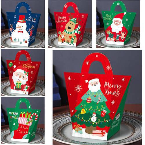5pcs 2021 Christmas Gift Bag Paper Snowflake Christmas Bag For Candy Cookie Nougat Chocolate Paking Box Hand Bag