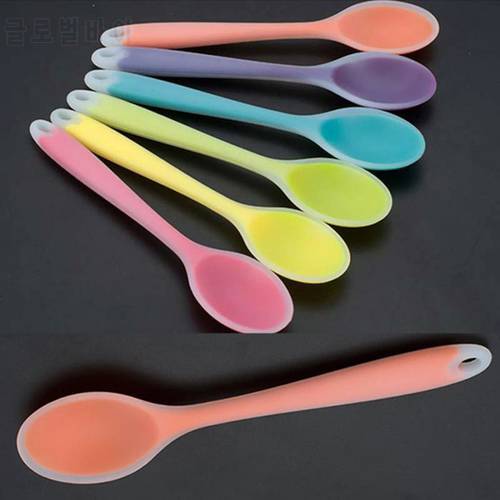 2019New Colorful Silicone Spoon Heat Resistant Easy to clean Non-stick Spoons Kitchenware Utensil Tableware Cooking Kitchen Tool