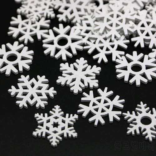 (50pcs/pack) 35mm White Mix Shape Wooden Snowflakes Christmas Ornaments Christmas Tree Pendants New Year Decorations For Home