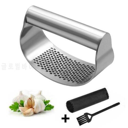 Stainless Steel garlic press garlic press rolling tools grinder curved surface mincing masher durable home kitchen cooking appli