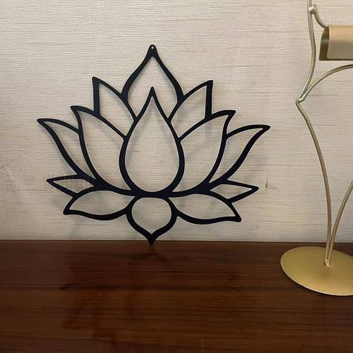 Metal Lotus Flower Wall Art Hollow Out Flower Wall Signs for Home Bedroom Decor Farmhouse Yard Patio Fence Hanging Accents