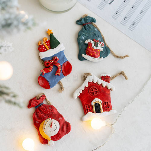 Christmas Resin Small Pendant Christmas Socks Gift Bag Snowman House ChristmasTree Hanging Pendant Christmas Decorations