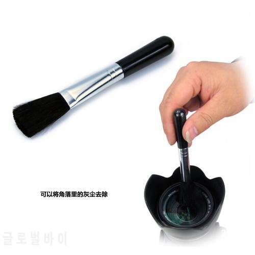 Lens Cleaning Brush for Digital Camcorder (Canon, Nikon, Pentax, Sony, Telescopes and Binoculars)