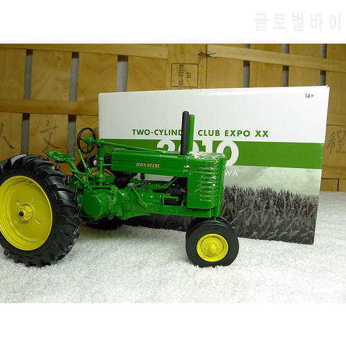 KNL HOBBY J Deere GM 1942 World War II classic tractor agricultural vehicle model collection gift ERTL 1:16