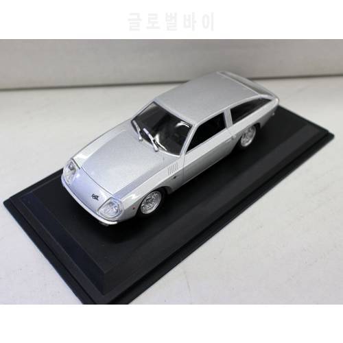 Special Offer 1:43 4000GT 1966 retro sports car model Alloy automobile die Collection model
