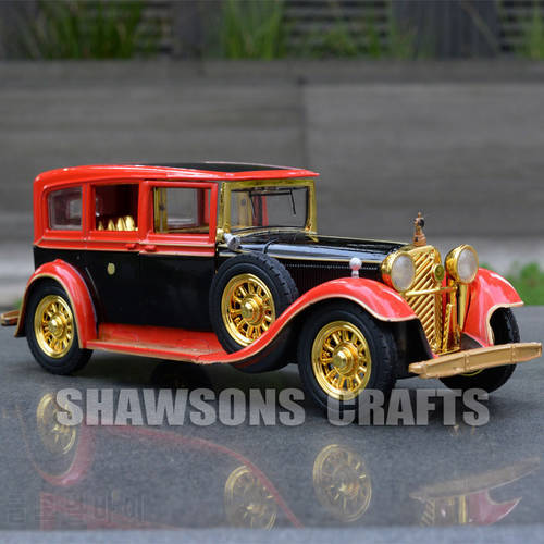 1:32 Scale Diecast Metal Car Model Vintage Classic Replica Pull Back Toy With Sound Light