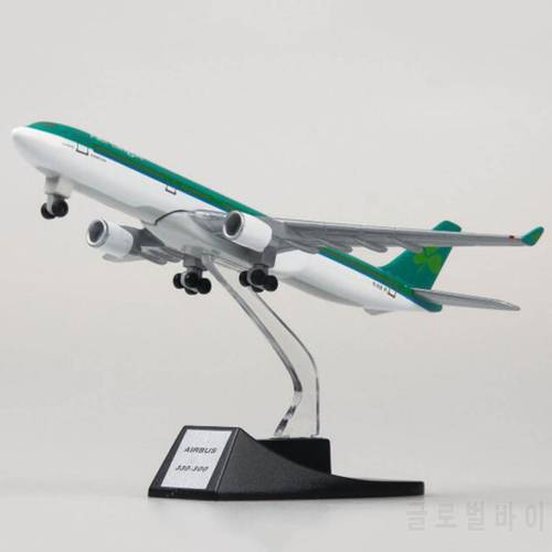 collectible 13cm airplane model toys Ireland airlines 330 a330 aircraft model diecast plastic alloy plane gifts for kids
