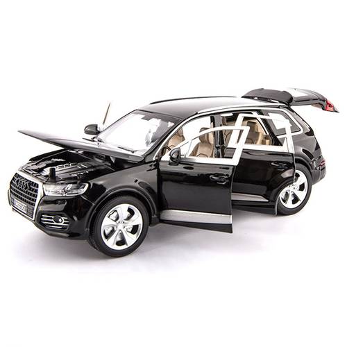 1:24 High Simulation Alloy Car Model for Audi Q7 Off-road Model with Sound and Light Pull Back Toys for Children Car Collection
