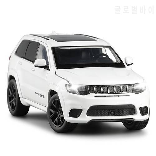 1/32 Grand Cherokee Trackhawk Alloy Car Model Toy Vehicles Car With Sound Light Model Toys Kids Gift Free Shipping