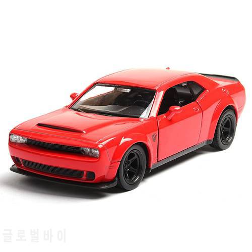 1:36 Alloy Dodge Challenger SRT Demon Sports Car Diecast Car Model Toy With Pull Back For Kids Gifts Toy Collection