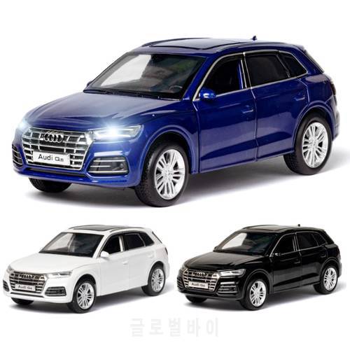 Diecast Toy Model 1:32 Scale Q5 Sport SUV Classic Car With Pull Back Sound Light Children Gift Collection Free Shipping