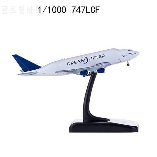 Mini 1:1000 B747 LCF Dreamlifter CARGO airlines with base metal alloy aircraft plane collectible display model
