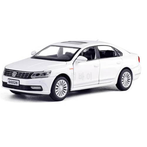 High Simulation 1:32 Passat Alloy Pull Back Car Deicast Metal Model With 6 Open The Door Vehicles Musical Flashing Kids Toys