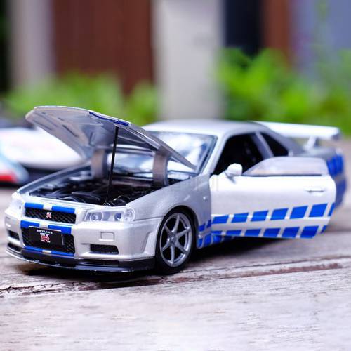 Diecast 1:32 GTR R-34 Skyline Alloy Car Model Pull Back Metal Toys Adult Collection Souvenir Ornaments Display Vehicle Gifts