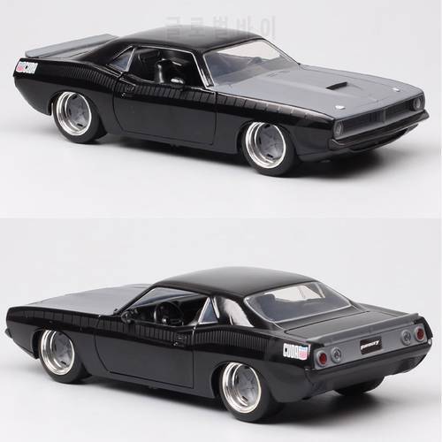 1/24 Scale Vintage Jada 1973 Plymouth Barracuda Diecast Toy Vehicle Metal Pony Auto Muscle Racing Car Model Hobby Collectibles