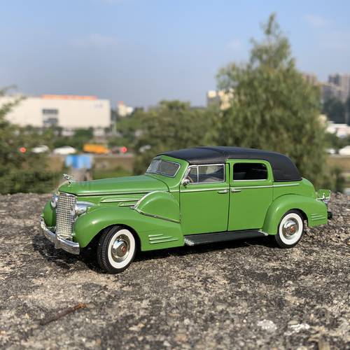 High simulation 1:32 alloy classic car model,high-end children’s gift ornaments,hot-selling metal toys,free shipping
