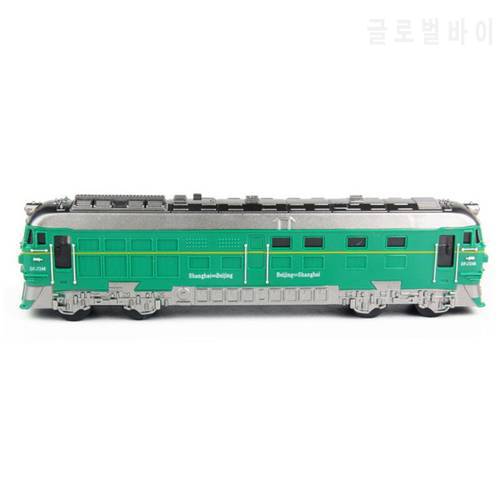 1:87 Simulated Alloy Train Locomotive Model Pull Back Vehicle Toy with Sounds and Lights for DIY Architectural Sand Table