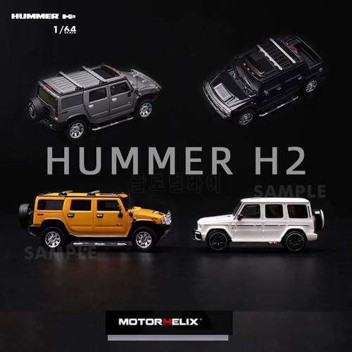 MOTORHELIX 1:64 2008 Hummer H2 SUV/SUT Resin Model Car
