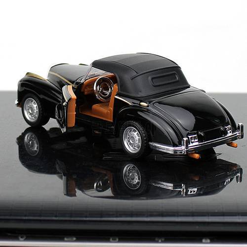 1pc Vintage Collectible Car Model Alloy Die Cast Retro Car Model Toy Chidren Home Tabletop Decoration Christmas Gift For Boys