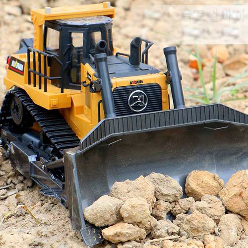 HUINA 1569 1:16 RC Bulldozer Remote Control Truck 8CH Machine on Control Car Toys for Boys Hobby Engineering Caterpillar Gifts