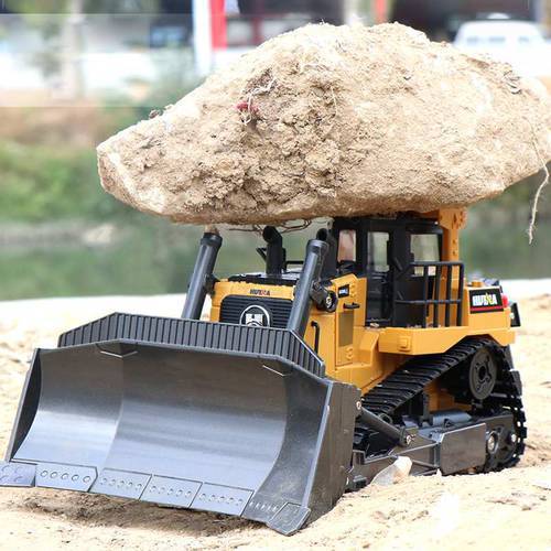 HUINA Remote Control Truck 8CH RC Bulldozer Machine on Control Car Toys for Boys Hobby Engineering Christmas Gifts Toy 1569