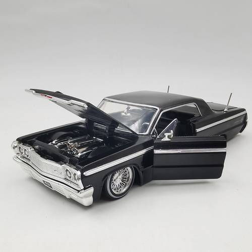 JADA 1:24 Scale Impala Car Model 1964 Classic Vehicle Diecast Alloy Toy Adult Fans Collectible Gift Boys Toys Souvenir