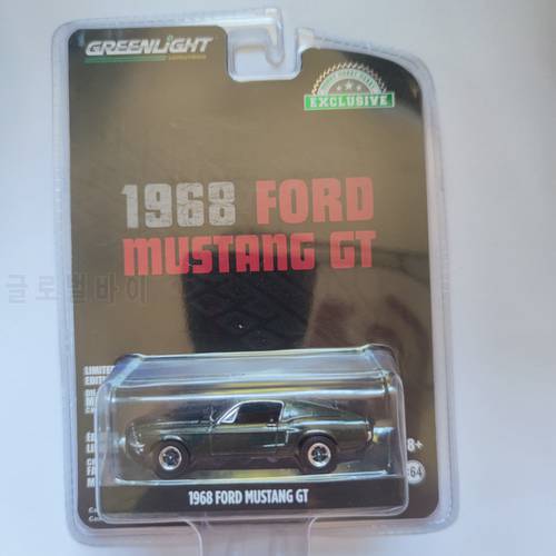 Diecast Alloy 1/64 1968 Ford Mustang GT Green Classic Car Model Adult Collection Static Display Souvenir Boy Toy