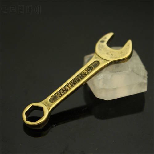 EDC Outdoor Pocket Tool Copper Wrench Pendant Brass Wrench Keychain Pendant DIY Luggage Leather Accessories Camping Equipment