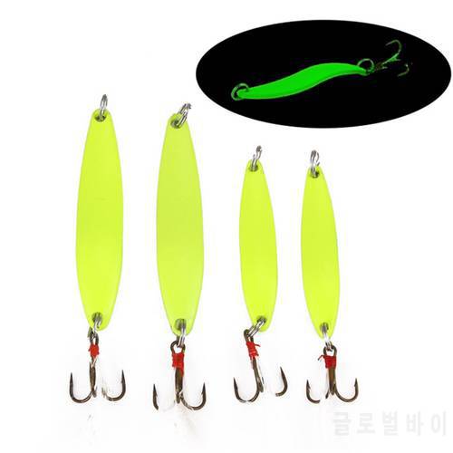 1Pcs 5g 7g 10g 13g Luminous Metal Fishing Lure Sequins Hard Bait Feather Hooks For Trolling Trout Spinner Spoon Bait Bass Pike