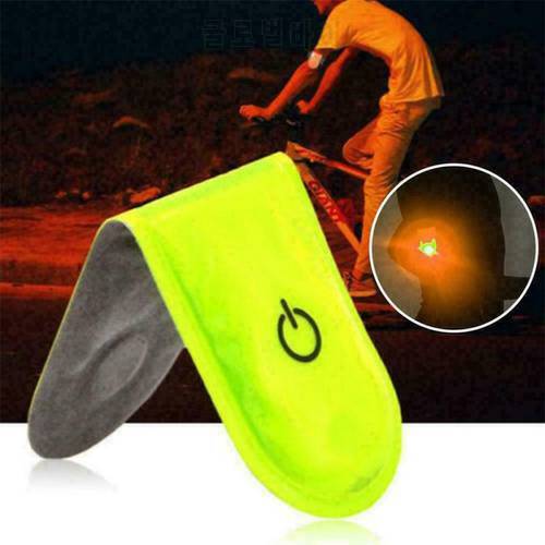 Magnetic Reflective Lamp Shining Night Running Hiking Safe Warning LED Collar Clip Lamp Outdoor Cycling Jogging Safety Light