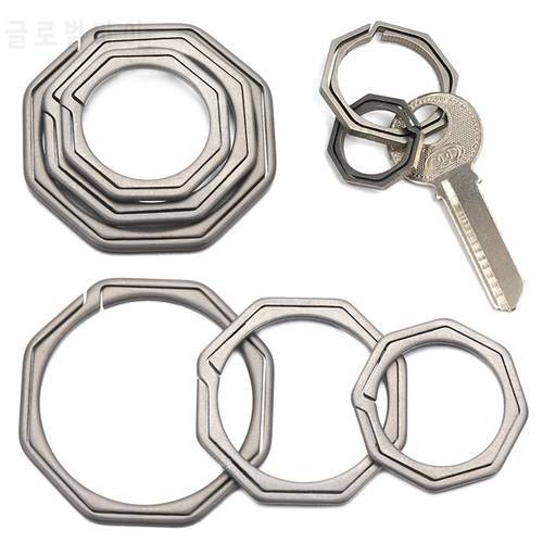 Real Titanium Alloy Key Rings Keychains Square Octagon Pendant Buckle Man Car Keychain for Male Creativity Gift Wholesale