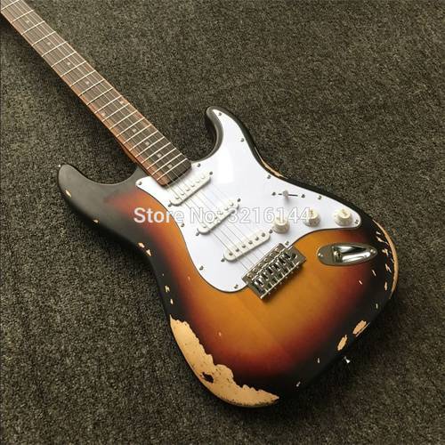 In stock. Ancient relics electric guitar. The day fade to do old, real photos, wholesale and retail, all colors can be