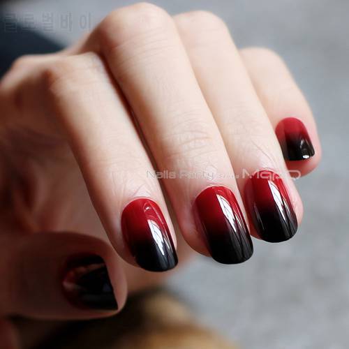 Oval fake nails Red and black gradient Gothic Medium H shape Vampire color