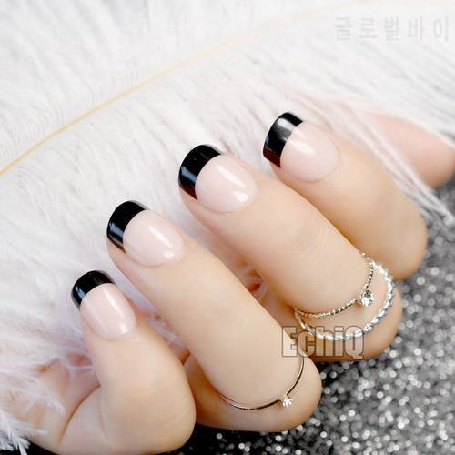Short Natural French Nail Black Tip Beige Round Fake Nails for Ladies Daily Wear Manicure Tips