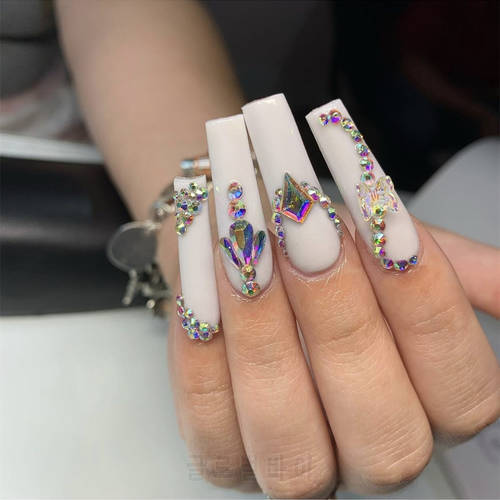 24Pcs/Box Rhinestone Butterfly Ballerina False Nails With Glue Acrylic Coffin Press On Nails Full Cover Fake Tips Manicure Tool