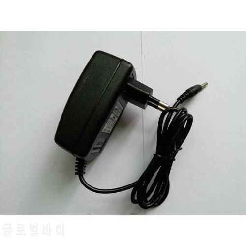 Universal Power Adapter Wall Charger 5V 2.5A 2500mA for Prestigio SmartBook 116A PSB116A01BFW_RB