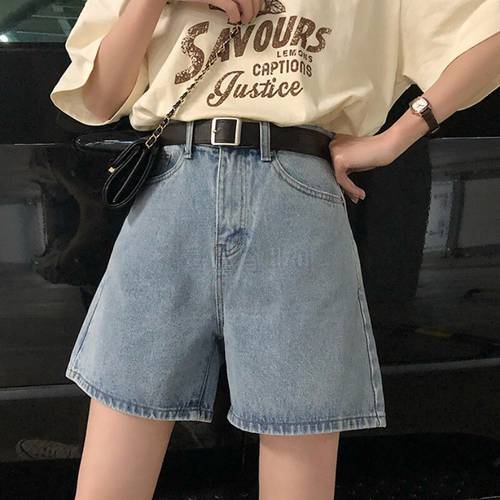 Korean Streetwear Jeans Woman Vintage High Waist Wide Leg Denim Shorts Summer Button Knee Length Fly Baggy Jeans