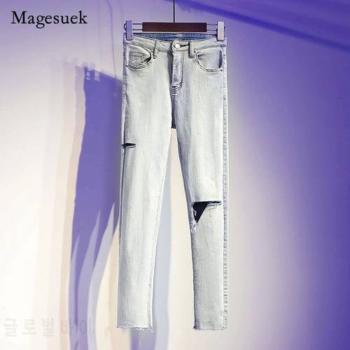 2021 Summer Autumn Slim Middle Waist Pencil Pants Plus Size Thin Light Blue Jeans for Women Pockets Ripped Jeans for Women 16146