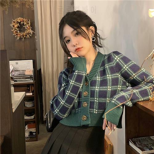 Vintage V-Neck Plaid Women&39s Sweater Single Breasted Cardigan for Women Autumn Winter Korea Fashion Cropped Cardigan