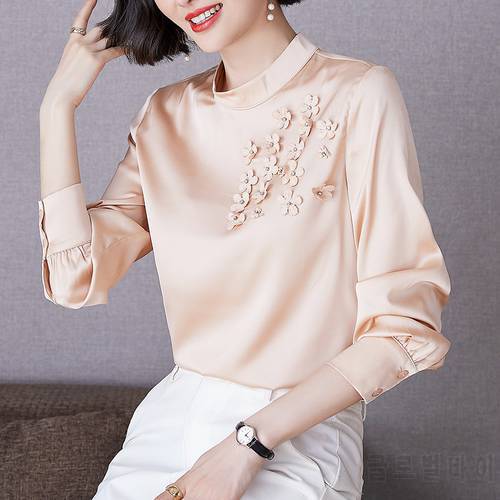 Korean Women Silk Shirt Satin Blouses Women Long Sleeve Shirts Tops Woman Embroidery Floral Blouse Woman Appliques Silk Shirt