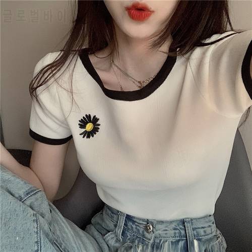 Embroideried Daisy Flower Tee Women O-neck Knitted Cropped T-shirts Girls Full Sleeve Thin Tshirt Crop Tops For Female