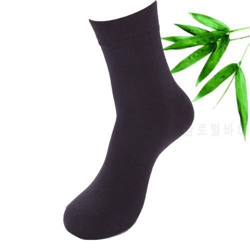 High Quality New Arrival Brand 5Pairs/lot Men Socks Cotton & Bamboo Fiber Classic Business Men&39s Socks Deodorant Dress Socks