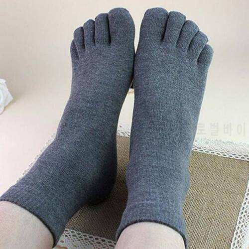Hot Selling One Pair Male Mens Socks Five Fingers Socks Separated Toes Cotton Solid Comfortable Soft Casual Ankle