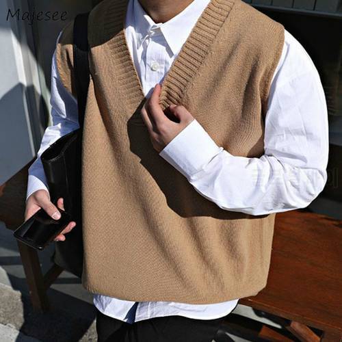 Sweater Vest Men V-neck Solid Simple Casual 2XL Oversize Spring Autumn Mens Vests Chic All-match Preppy Style Daily Outwear New